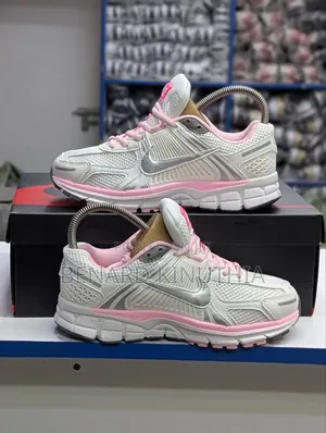 Nike Vumelo Pink
