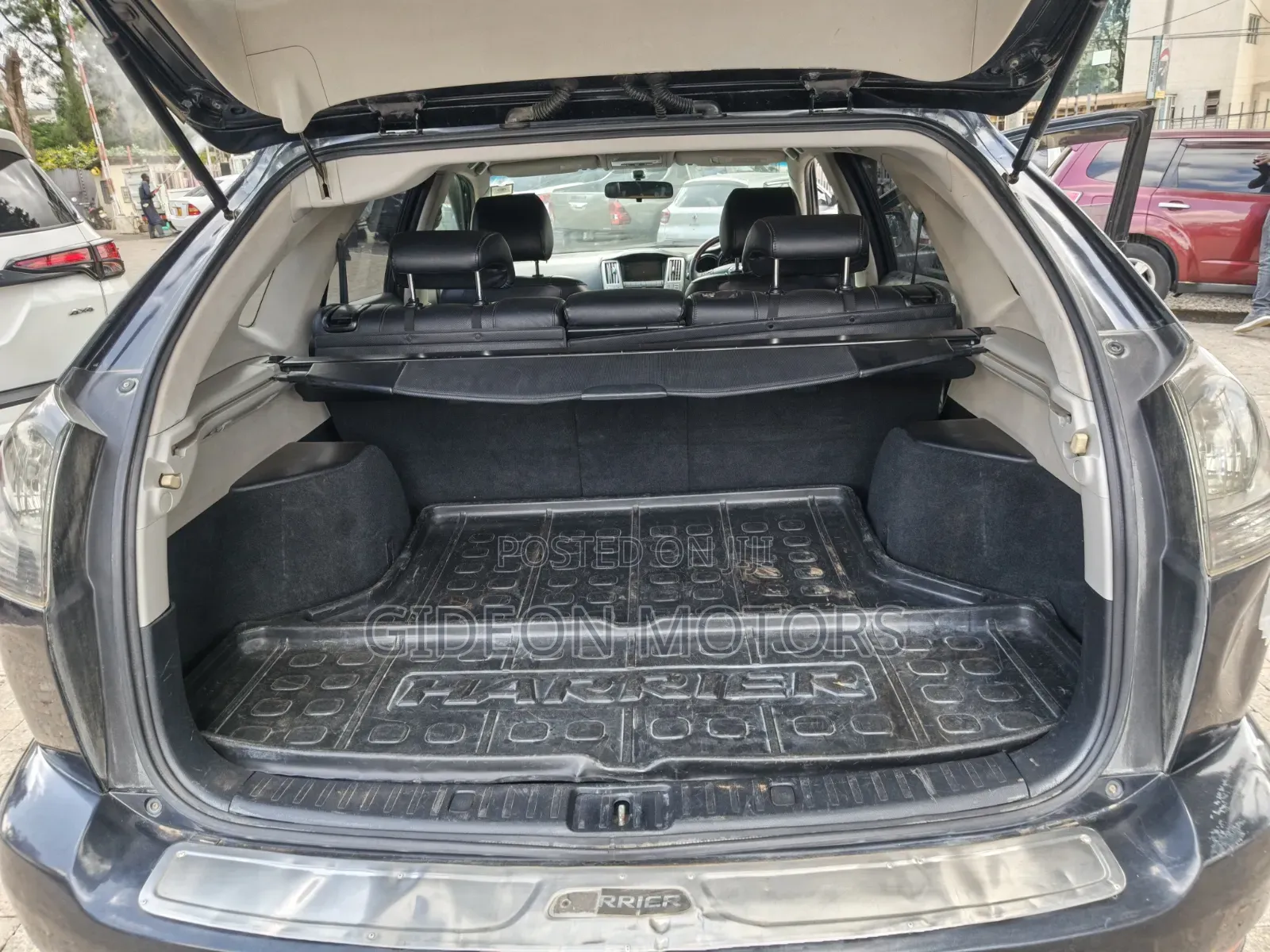 Toyota Harrier 2005 Black