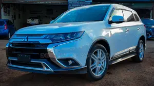 Mitsubishi Outlander ES AWC 2018 White