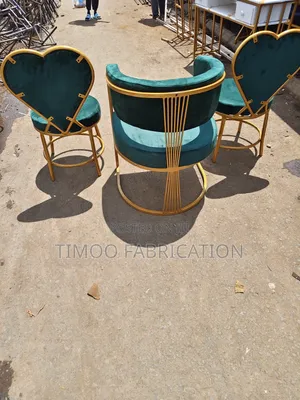 Styling And 2 Love Seats