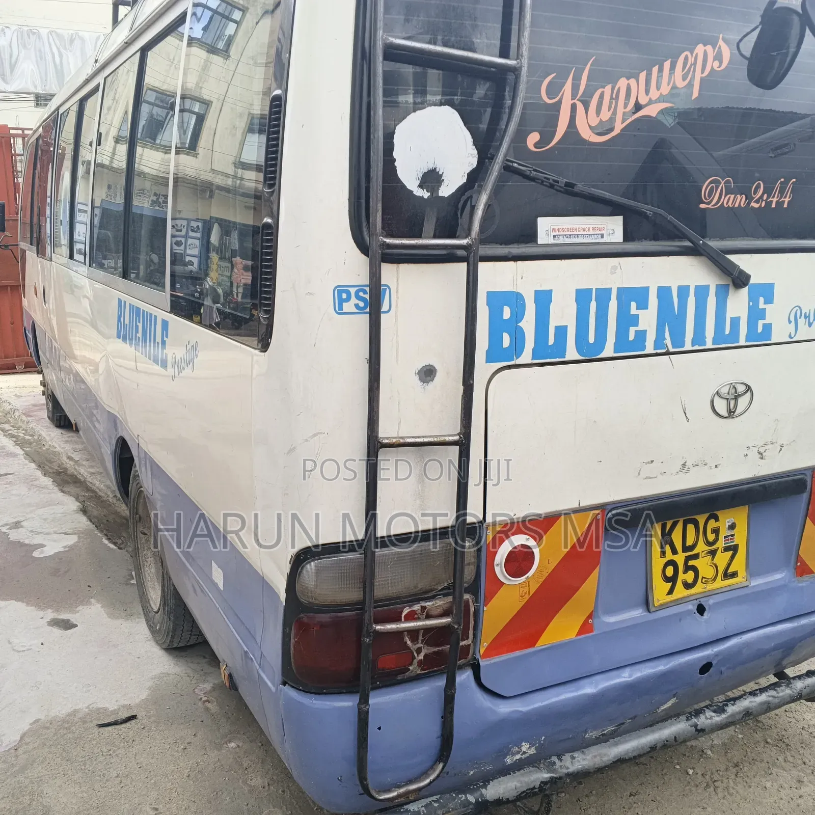 Toyota Coaster 2014