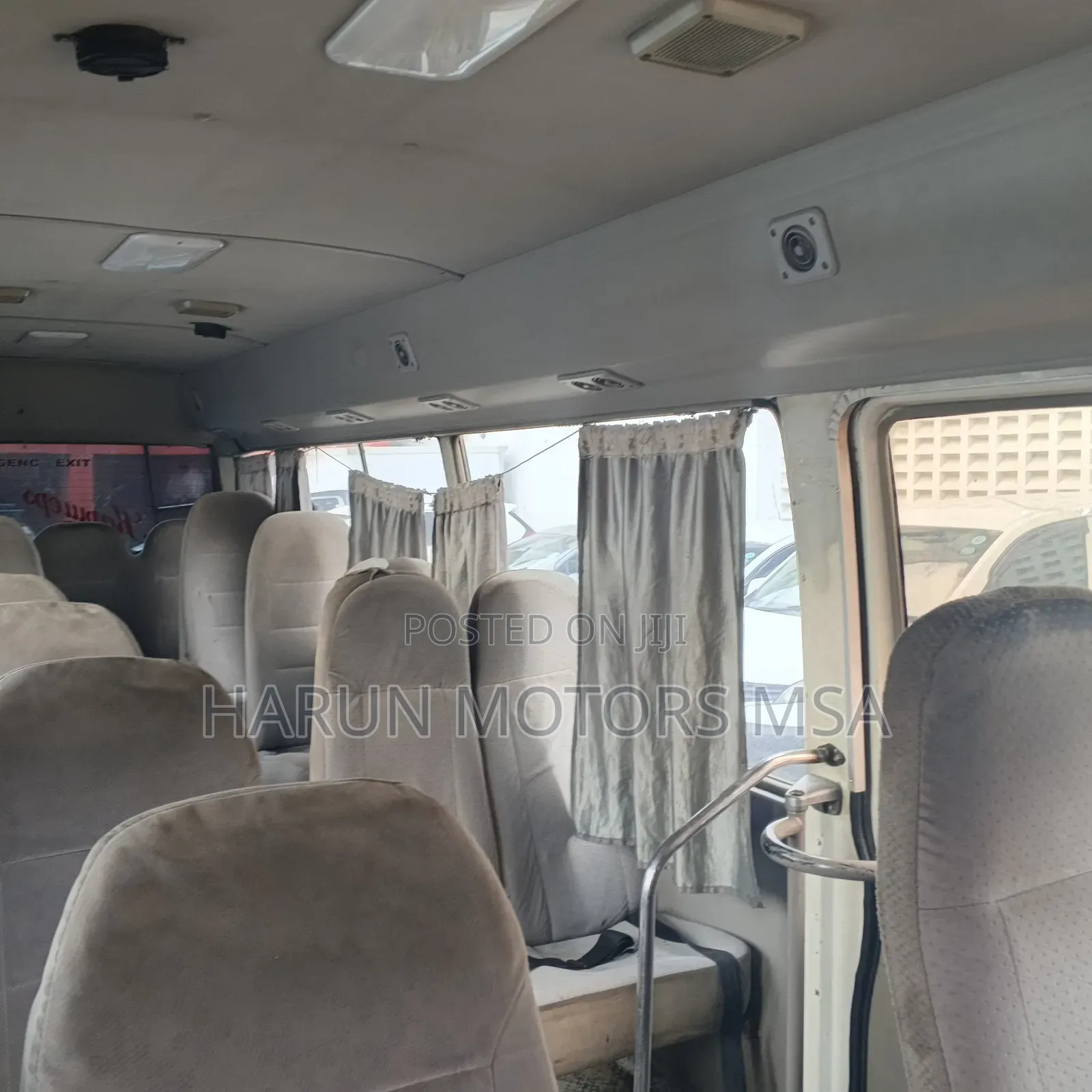 Toyota Coaster 2014