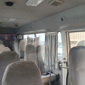 Toyota Coaster 2014