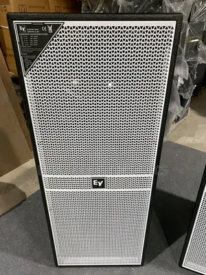 Twin Electro-Voice Ds 115 Microphone