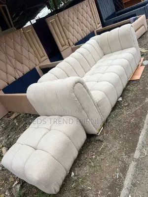 4 Seater White Bubble Sofa With Ottoman