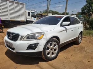Volvo XC60 2011 White