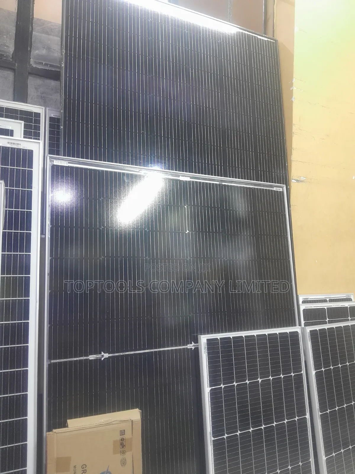 Higher Efficiency Solarmax Solar Panel 230watts 18v