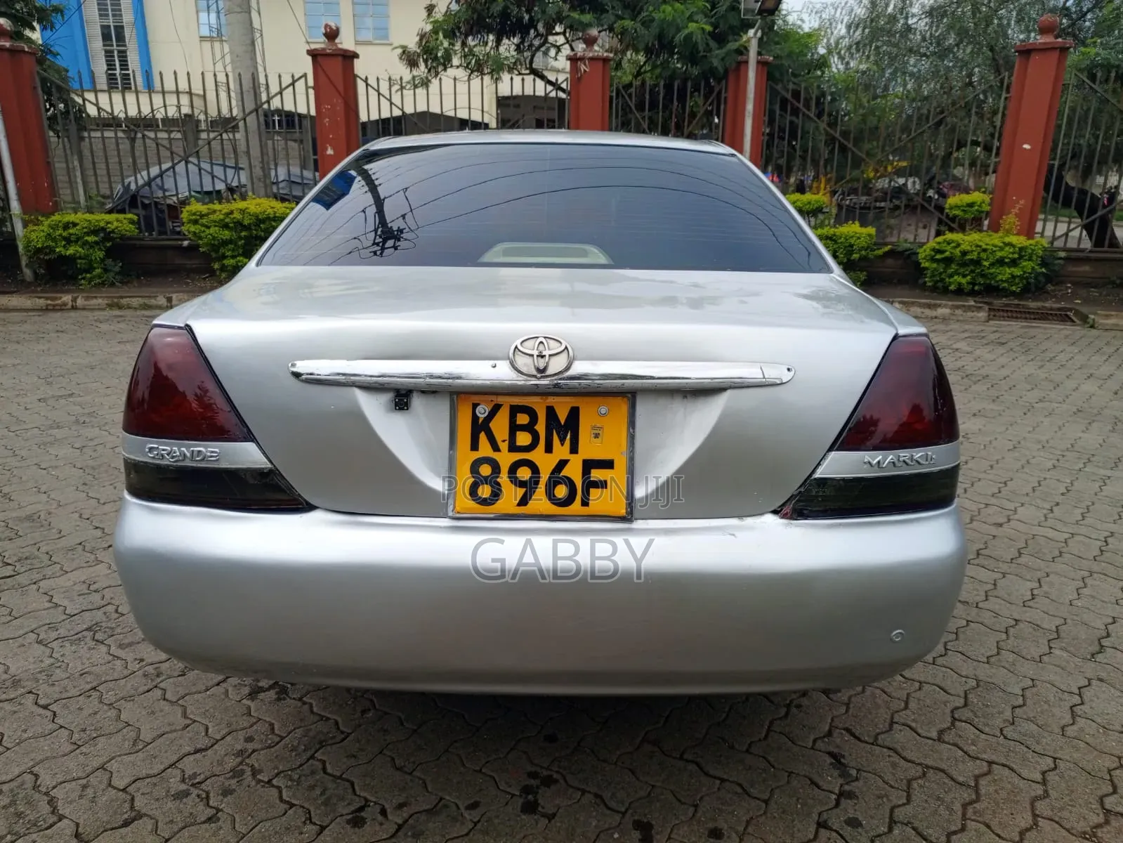 Toyota Mark II 2003 Silver
