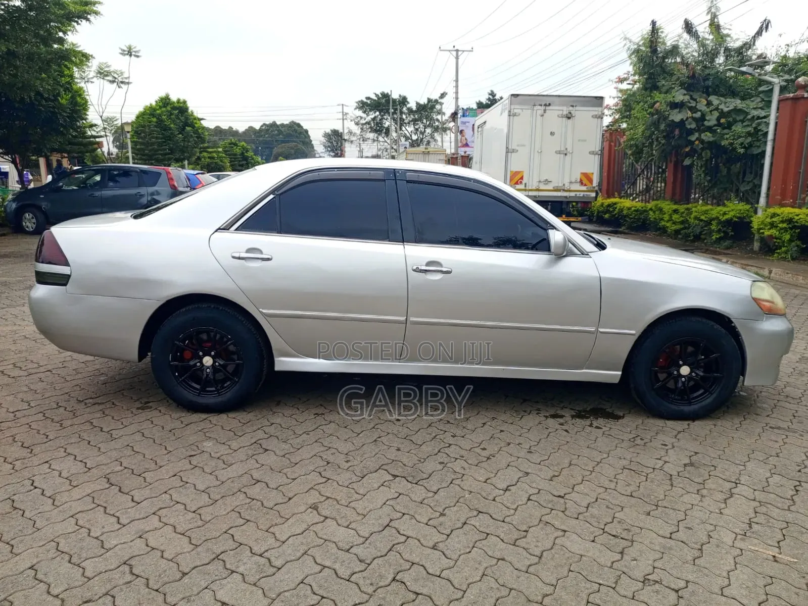 Toyota Mark II 2003 Silver