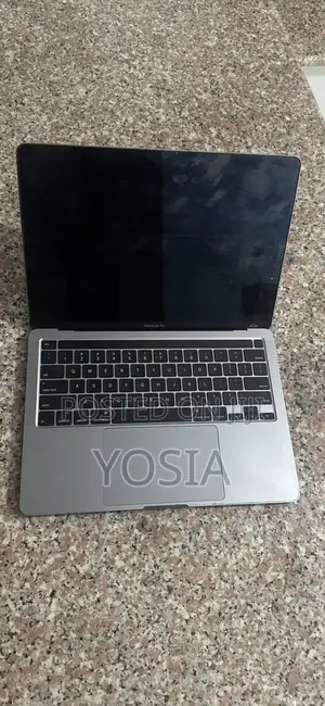 Laptop Apple MacBook 2020 8GB Intel Core i5 HDD 1T