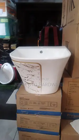 Hand Wash Basin Wall Hung