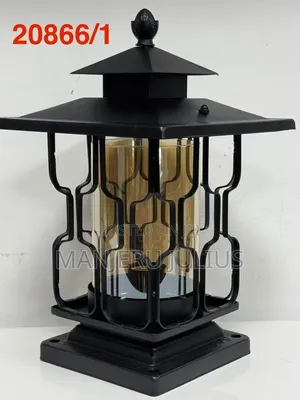 Elegant Straight Gate Light