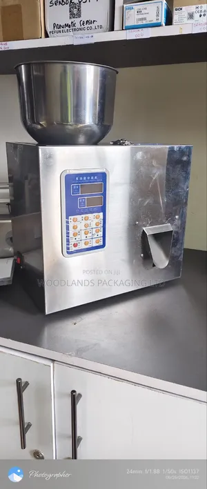 Granule Weighing and Filling Machine