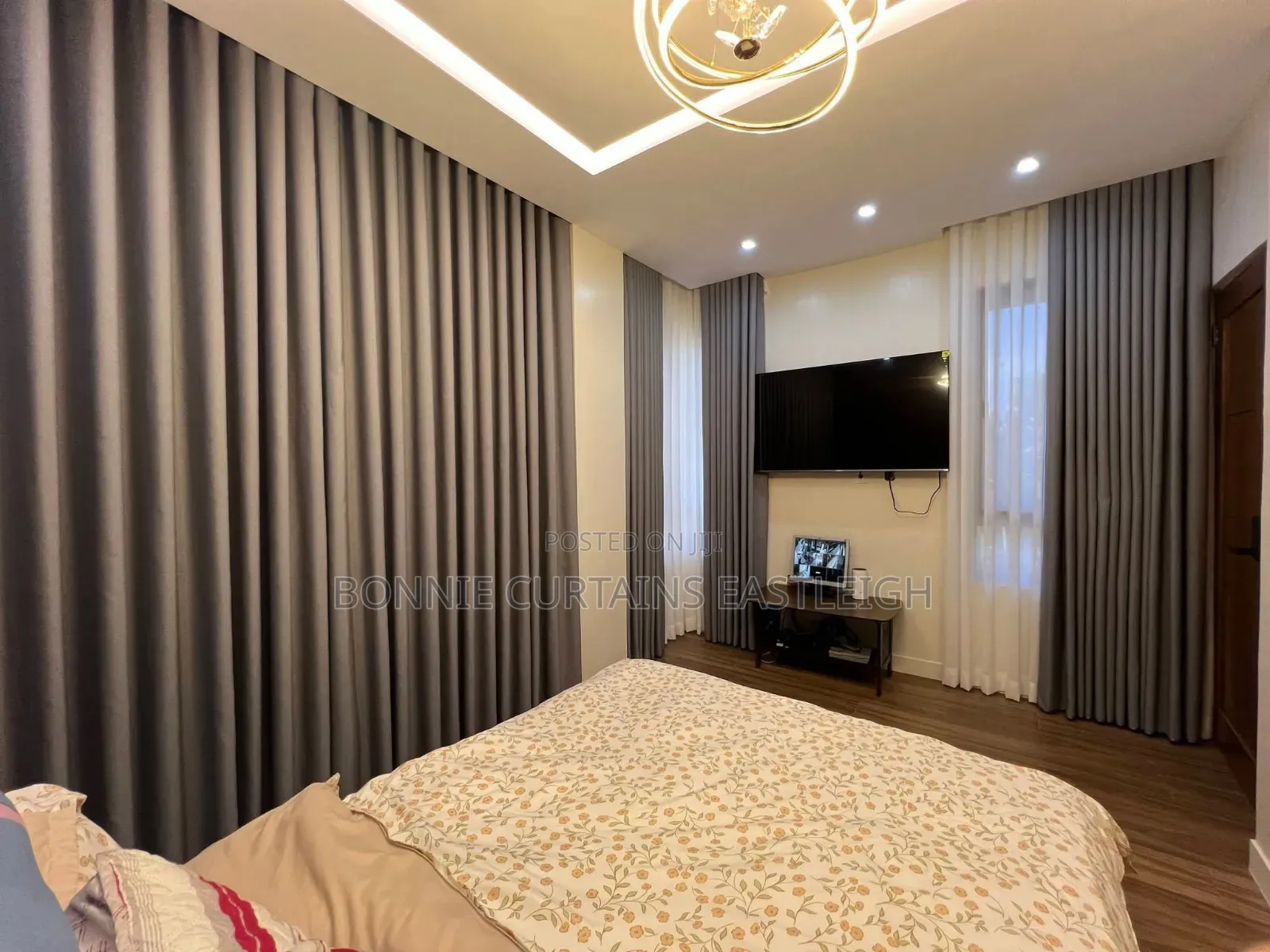 Grey and White for Modern Dining Rooms