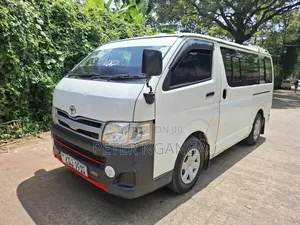 Toyota HiAce 2014 White