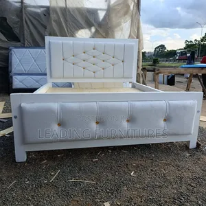 5x6 Mocket Bed. Color White With Gold Button