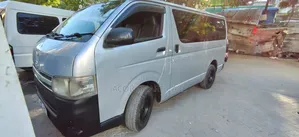 Toyota HiAce 2013 Silver