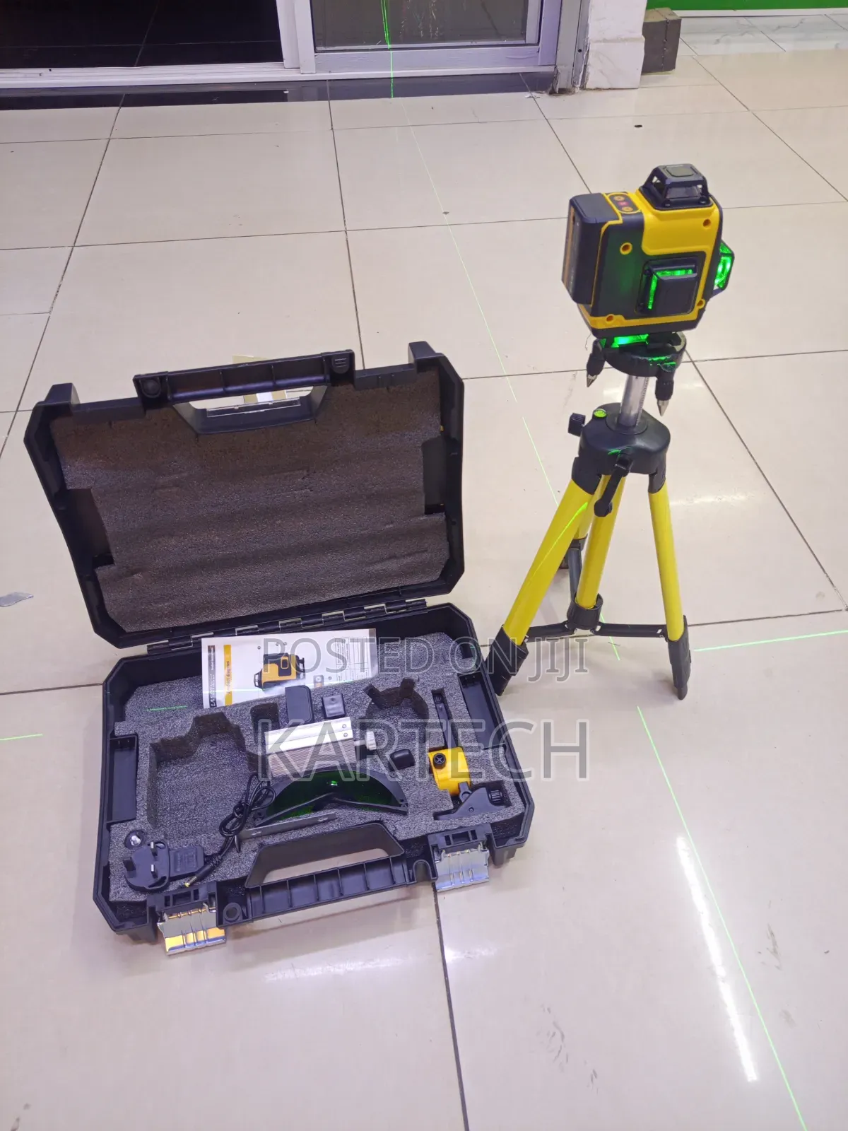 Dewalt High Precision Green Beam Laser Level
