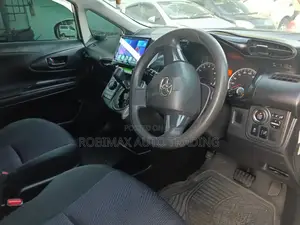 Toyota Wish 2017 White
