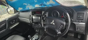 Mitsubishi Pajero 2019 Silver