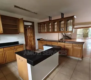 4bdrm Penthouse in Lavington, Valley Arcade for rent