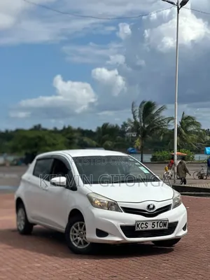 Toyota Vitz 2013 White
