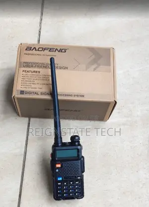 Portable Roadtrip Walkie Talkie Uv5r Baofeng 3-5km Range