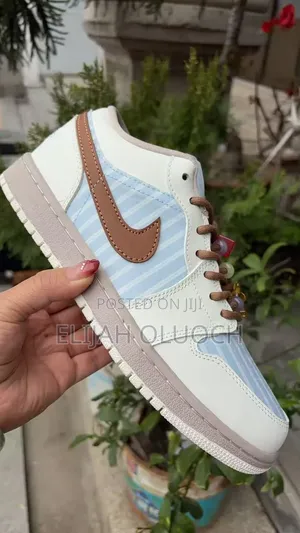 Jordan 1 Low "Pinstripe " Quality: Original (High Grade)