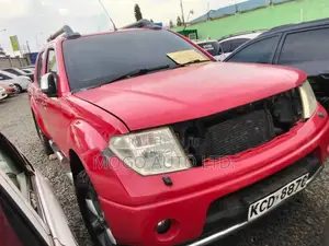 Nissan Navara 2008 Red