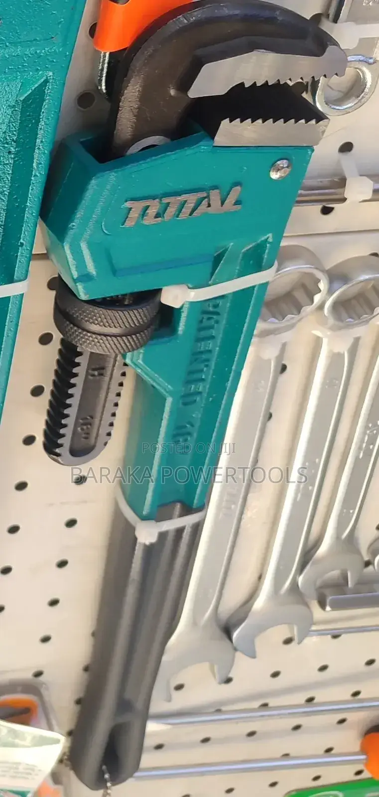 18" Pipe Wrench