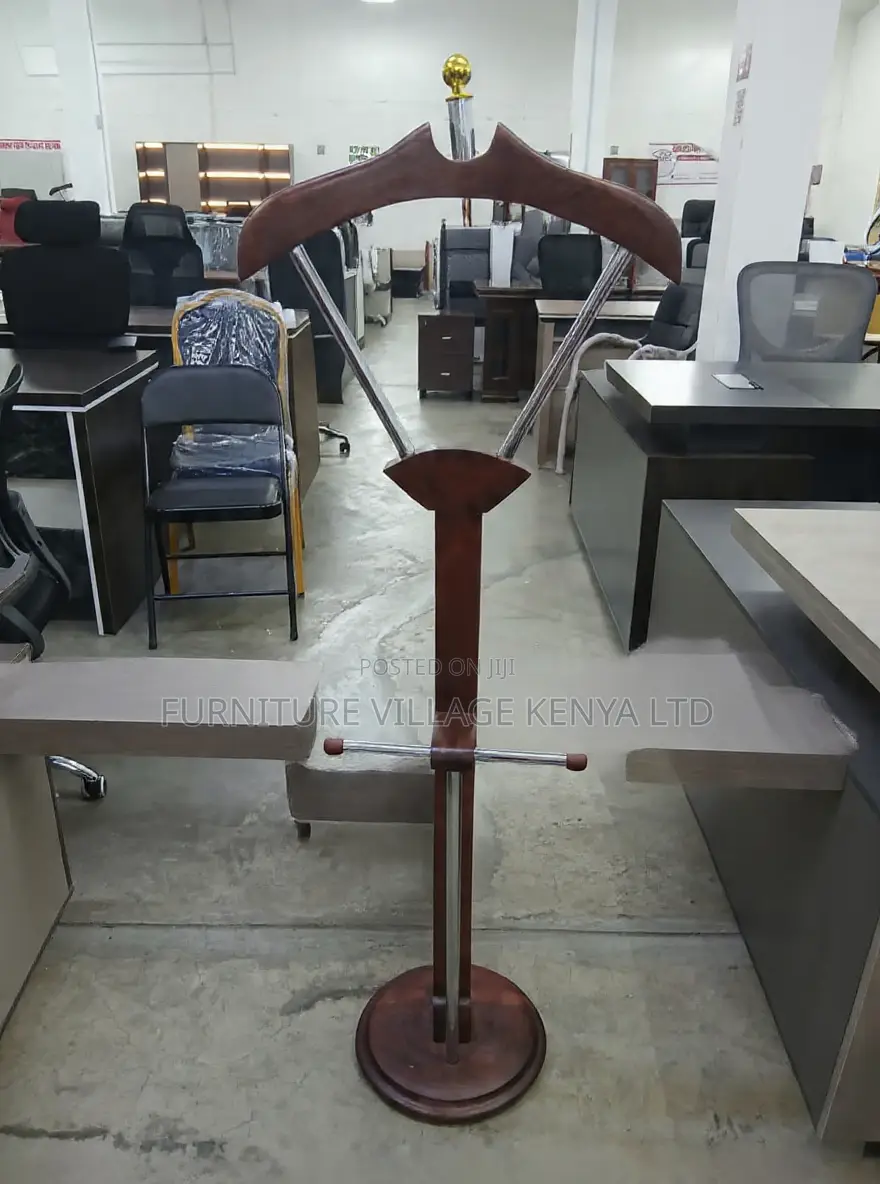 Executive Advanced Mahogany Coat Hanger