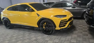 Lamborghini Urus 2024 Yellow