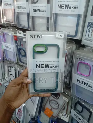 iPhone 7 Green-Colored Border Design Cover