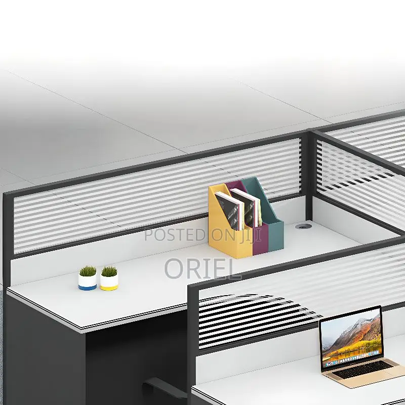 Office Desk : 4-Seater Office Working Workstation
