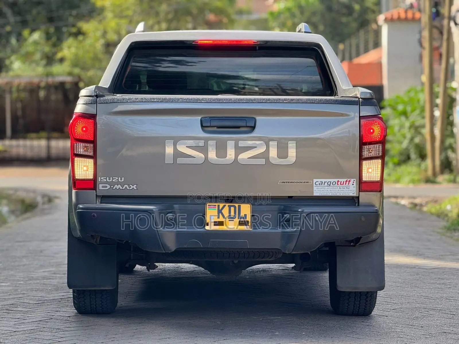 Isuzu D-MAX 2023 Gray