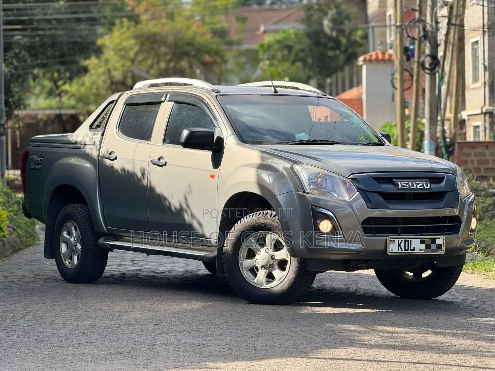 Isuzu D-MAX 2023 Gray