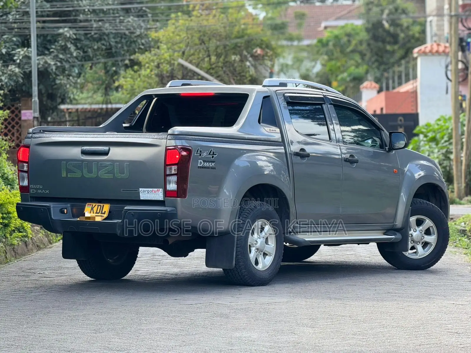 Isuzu D-MAX 2023 Gray