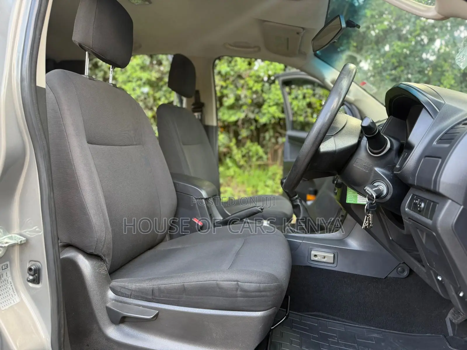 Isuzu D-MAX 2023 Gray
