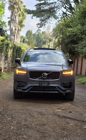 Volvo XC90 2019 Blue