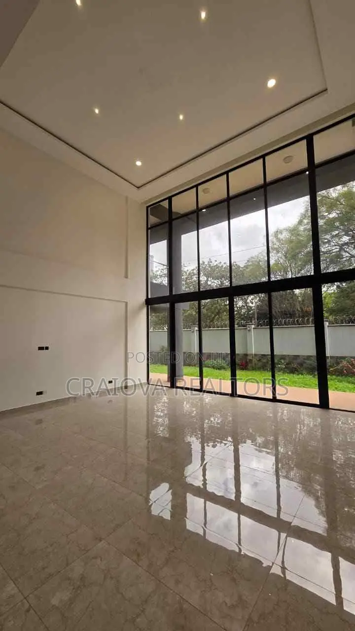 8bdrm Duplex in Spring Valley for sale