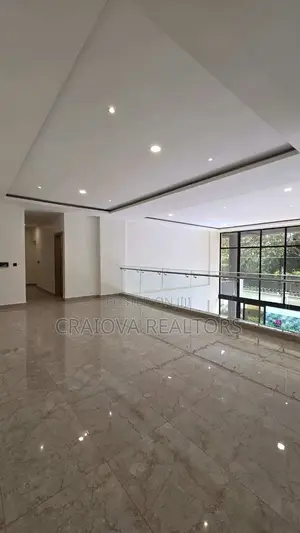 8bdrm Duplex in Spring Valley for sale