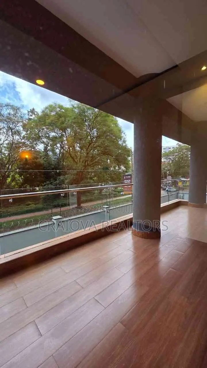 8bdrm Duplex in Spring Valley for sale