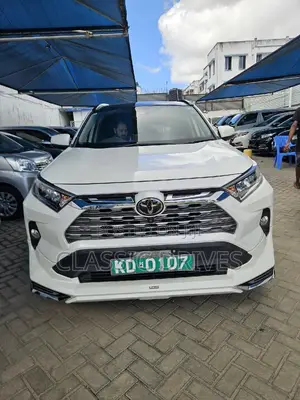 Toyota RAV4 2020 White