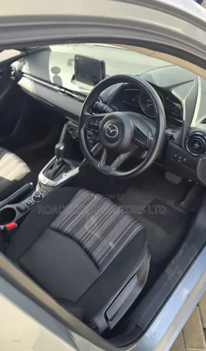 Mazda 2 2020 Silver