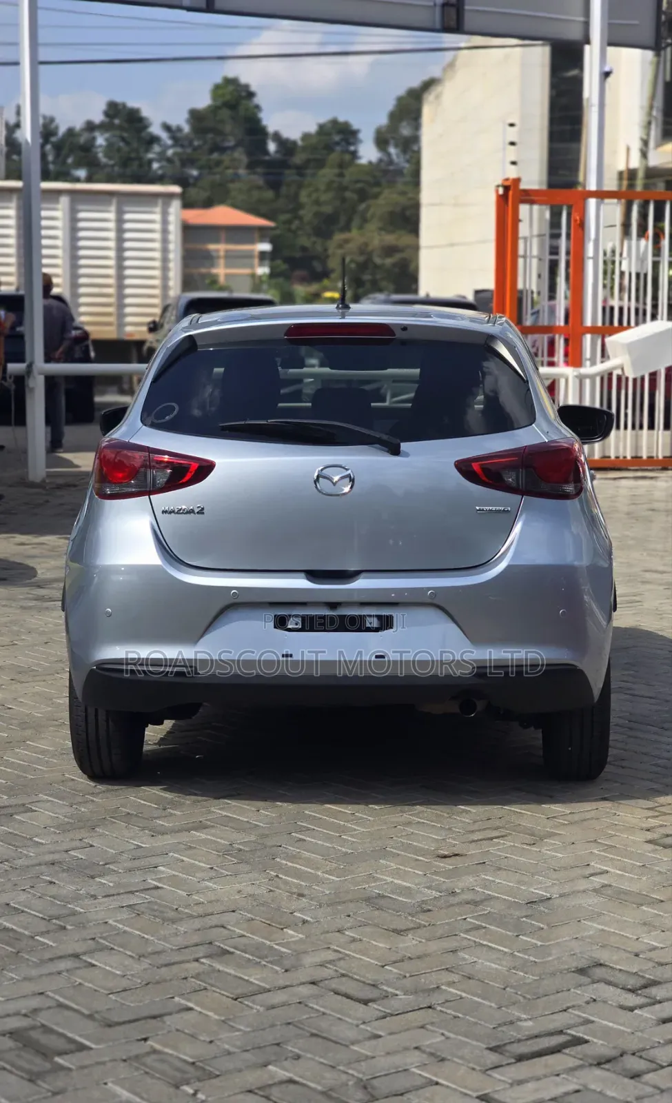 Mazda 2 2020 Silver