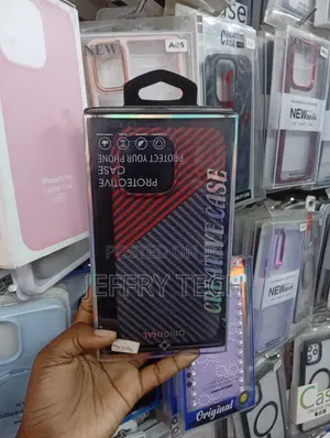iPhone 16 Pro Max Red and Black Carbon Fiber Style Texture Cover
