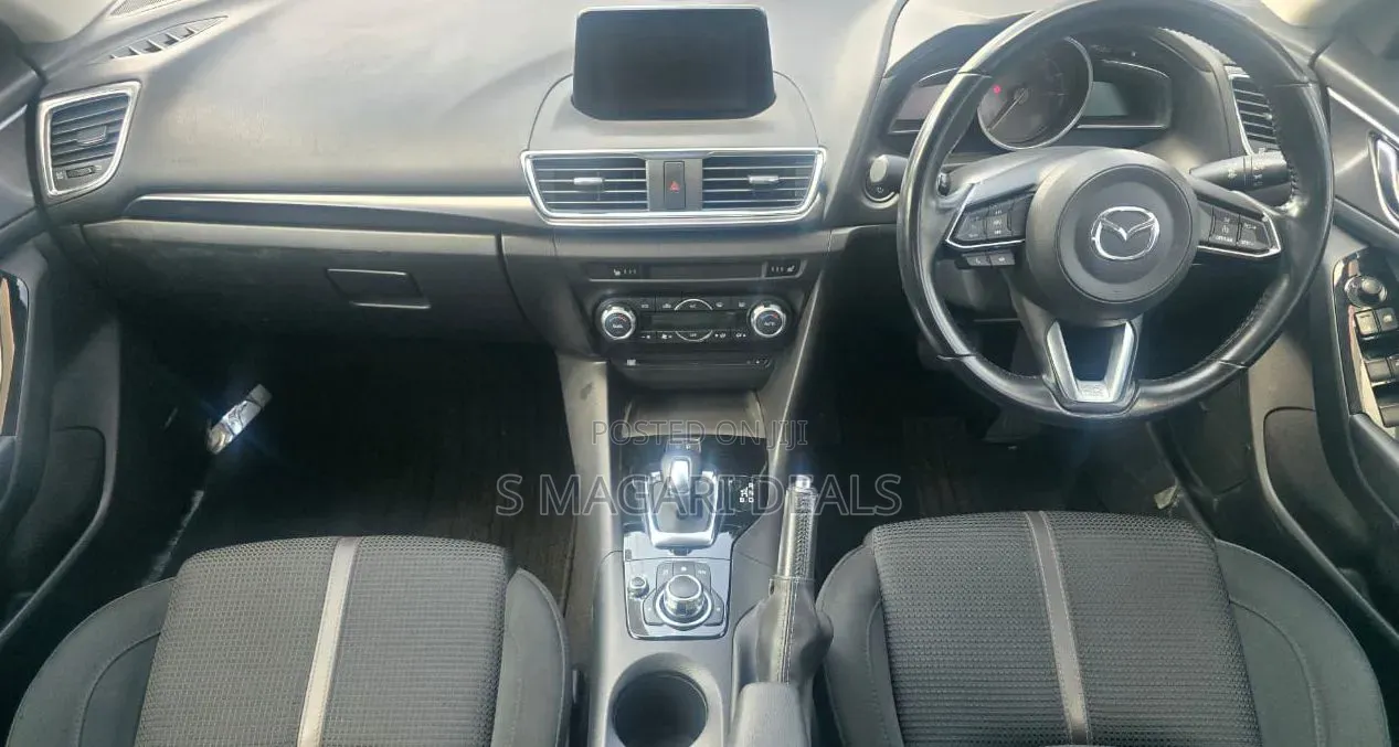 Mazda Axela 2018 Silver