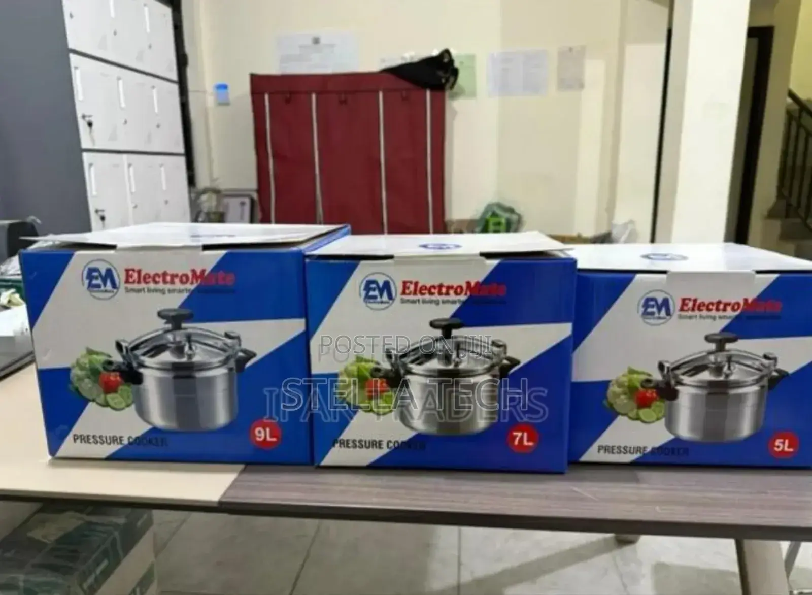 7 Litres Electromate Manual Pressure Cooker