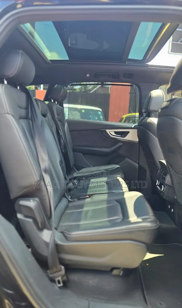 Audi Q7 2019 Black
