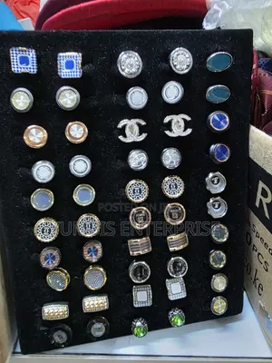 A Pair of Cufflinks Each at 350